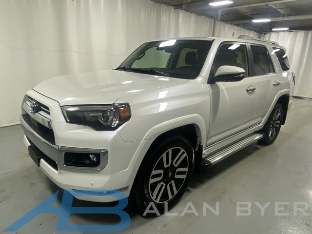 2022 Toyota 4Runner Limited's photo