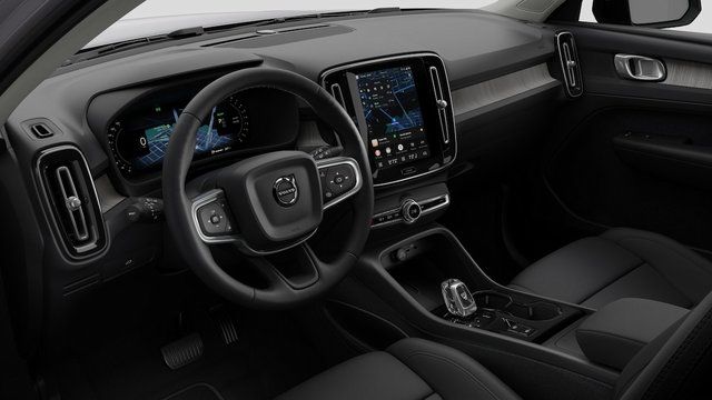 2026 Volvo XC40 Plus - Photo 7