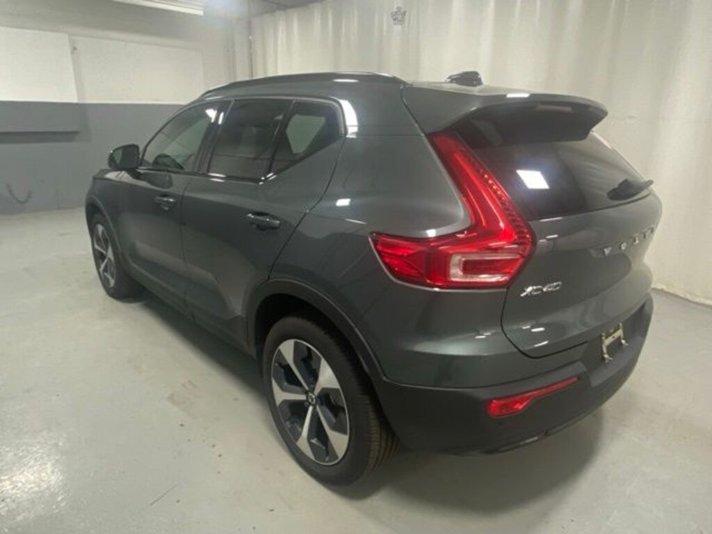 Used 2026 Volvo XC40 B5 Plus SUV