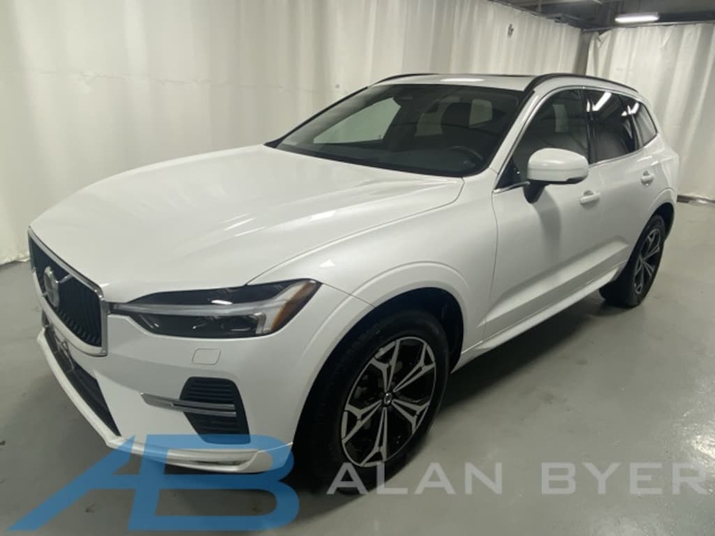 Used 2022 Volvo XC60 B5 Momentum SUV