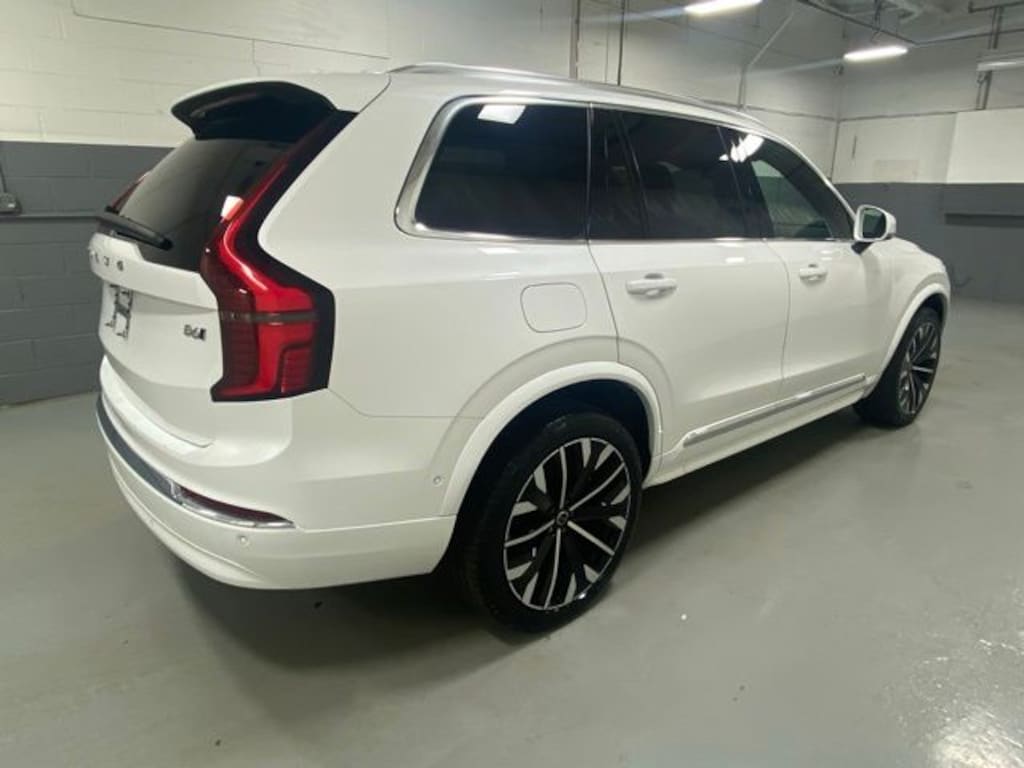 Used 2025 Volvo XC90 B6 Plus 7-Seater SUV