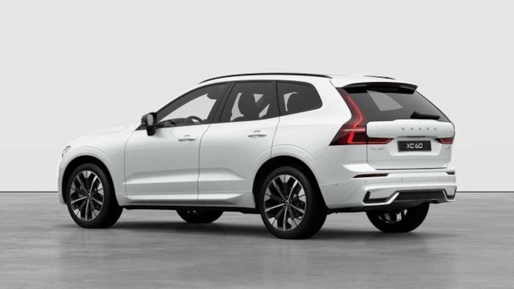 New 2026 Volvo XC60 B5 Plus SUV
