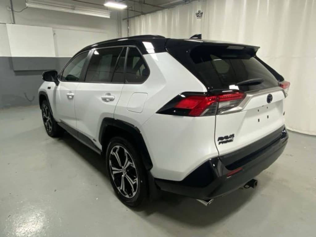 Used 2024 Toyota RAV4 Prime XSE SUV