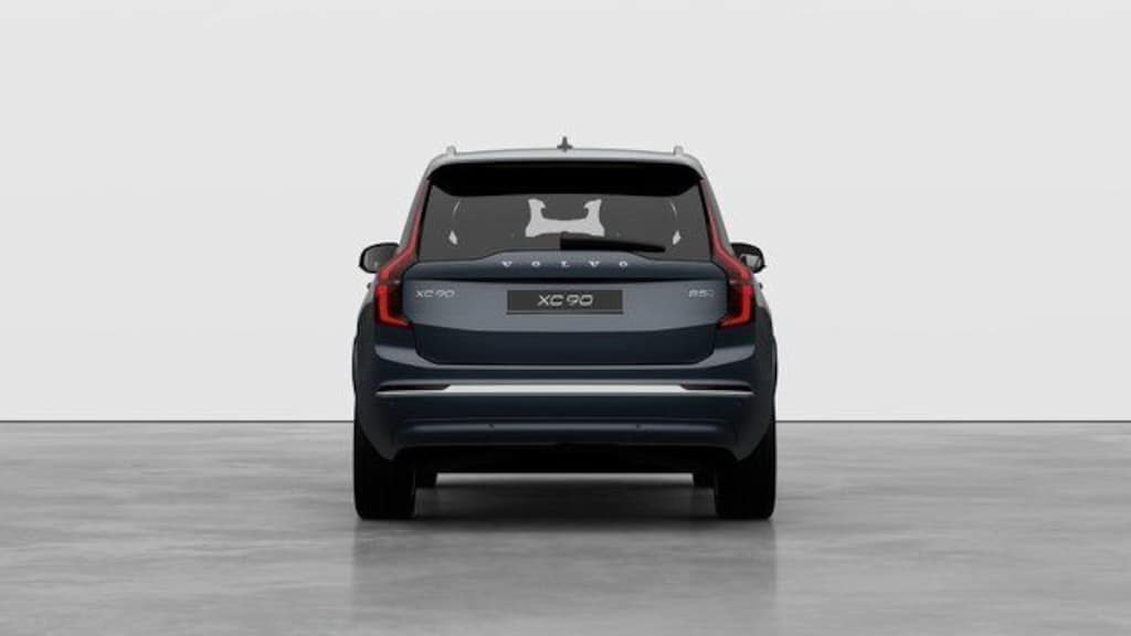 New 2026 Volvo XC90 B5 Core SUV