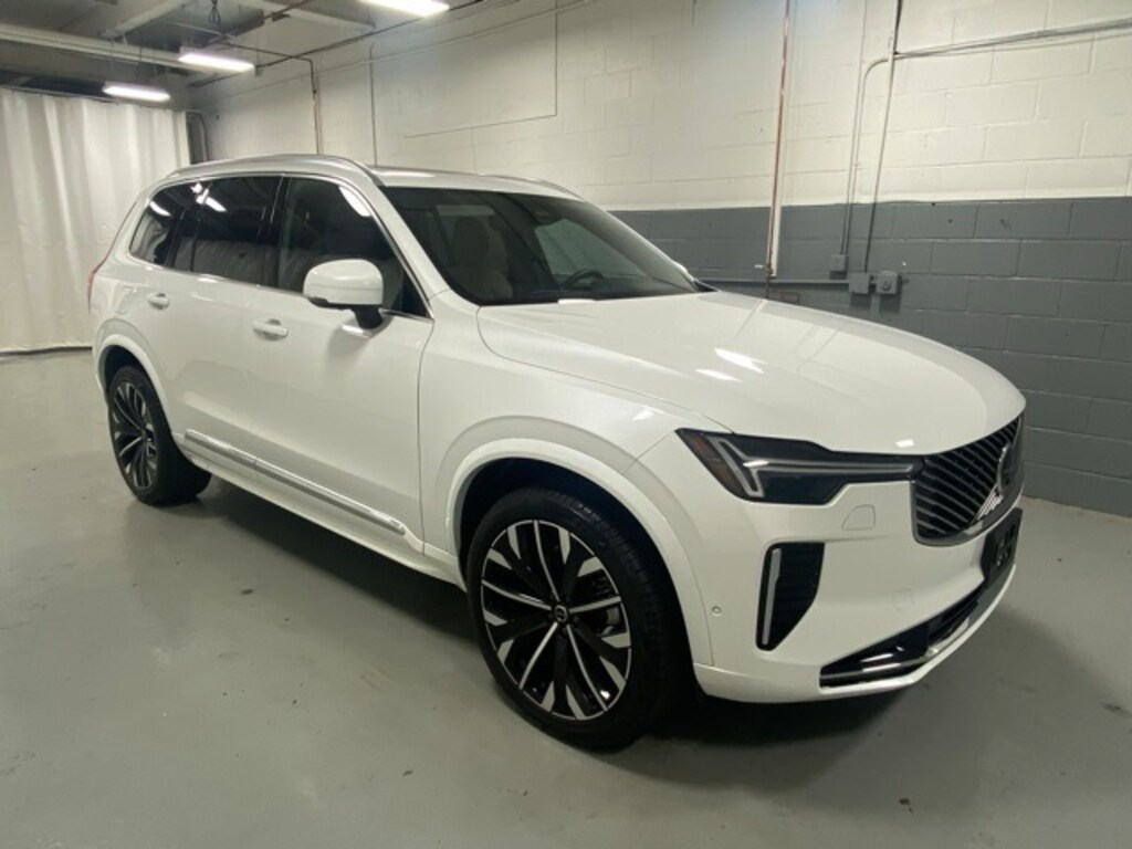 Used 2025 Volvo XC90 B6 Plus 7-Seater SUV