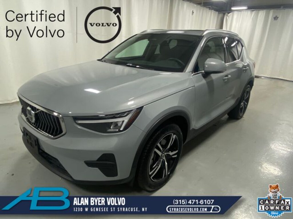 Certified 2025 Volvo XC40 B5 Core SUV