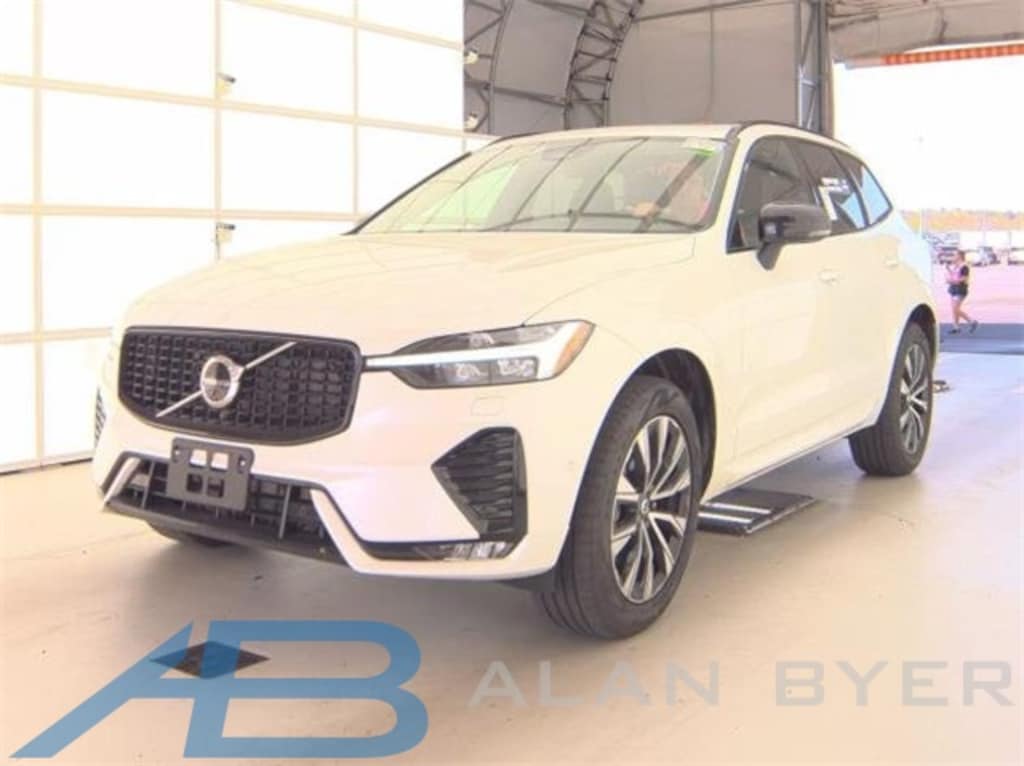 Used 2025 Volvo XC60 B5 Plus SUV