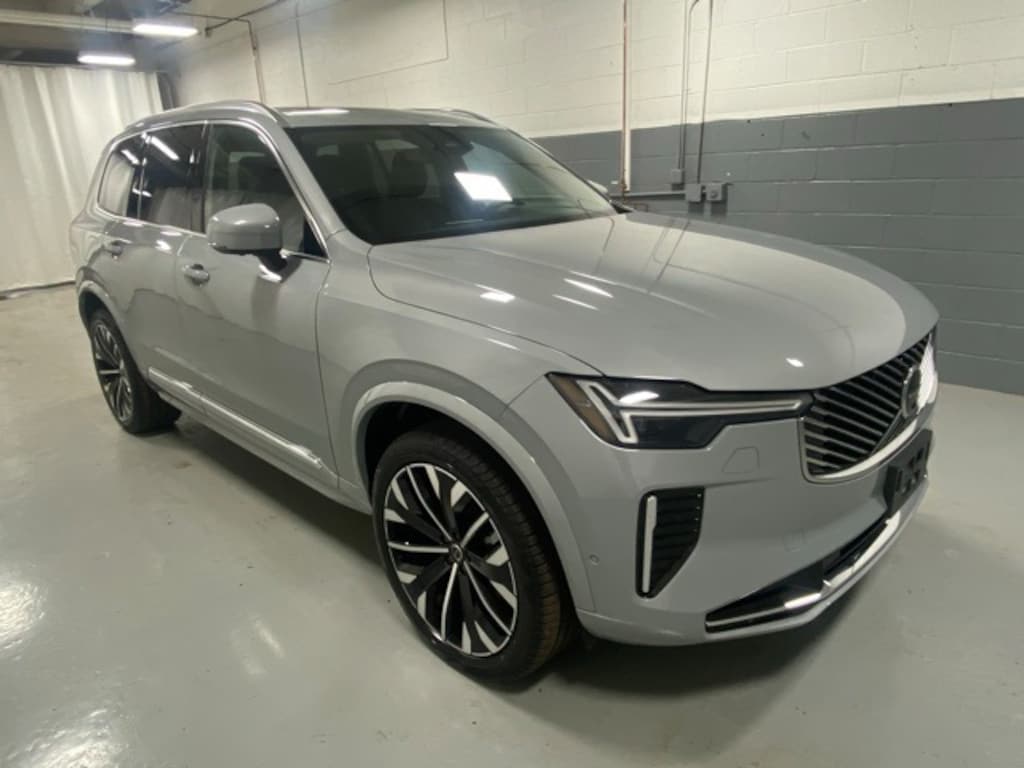 Used 2025 Volvo XC90 B6 Plus 7-Seater SUV