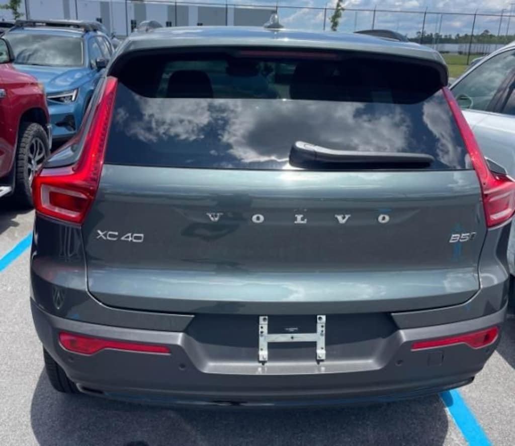 Used 2026 Volvo XC40 B5 Ultra SUV