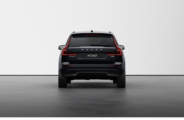 2025 Volvo XC60 T8 Plus photo 3