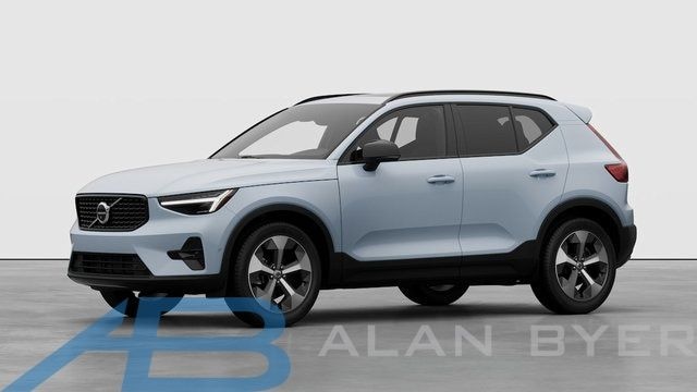 2026 Volvo XC40 B5 Plus AWD SUV