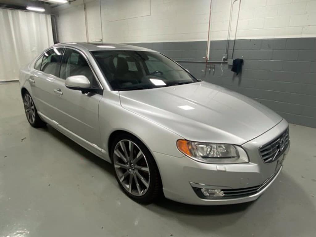 Used 2016 Volvo S80 T5 Sedan