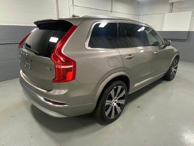 2022 Volvo XC90 T6 Inscription photo 3