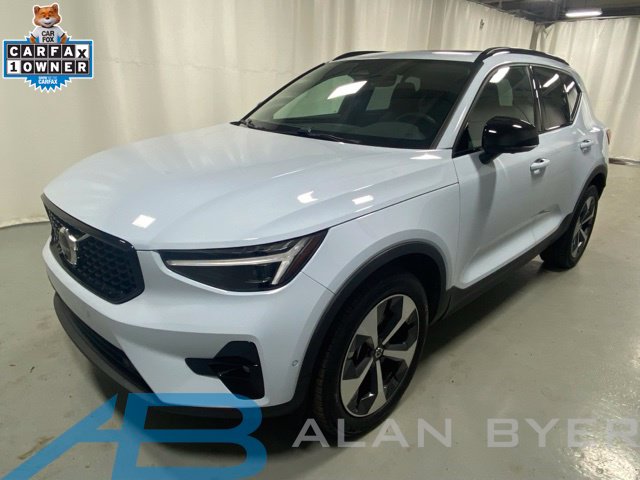2026 Volvo XC40 Plus