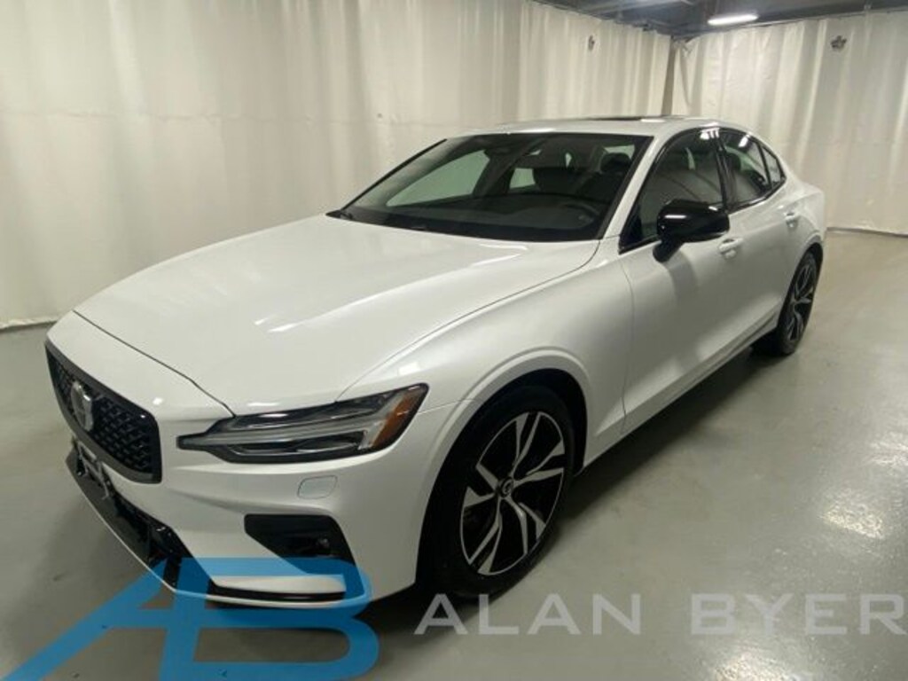 Used 2025 Volvo S60 B5 Core Sedan