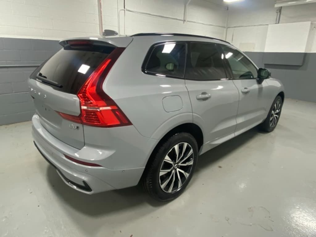 Used 2025 Volvo XC60 B5 Plus SUV