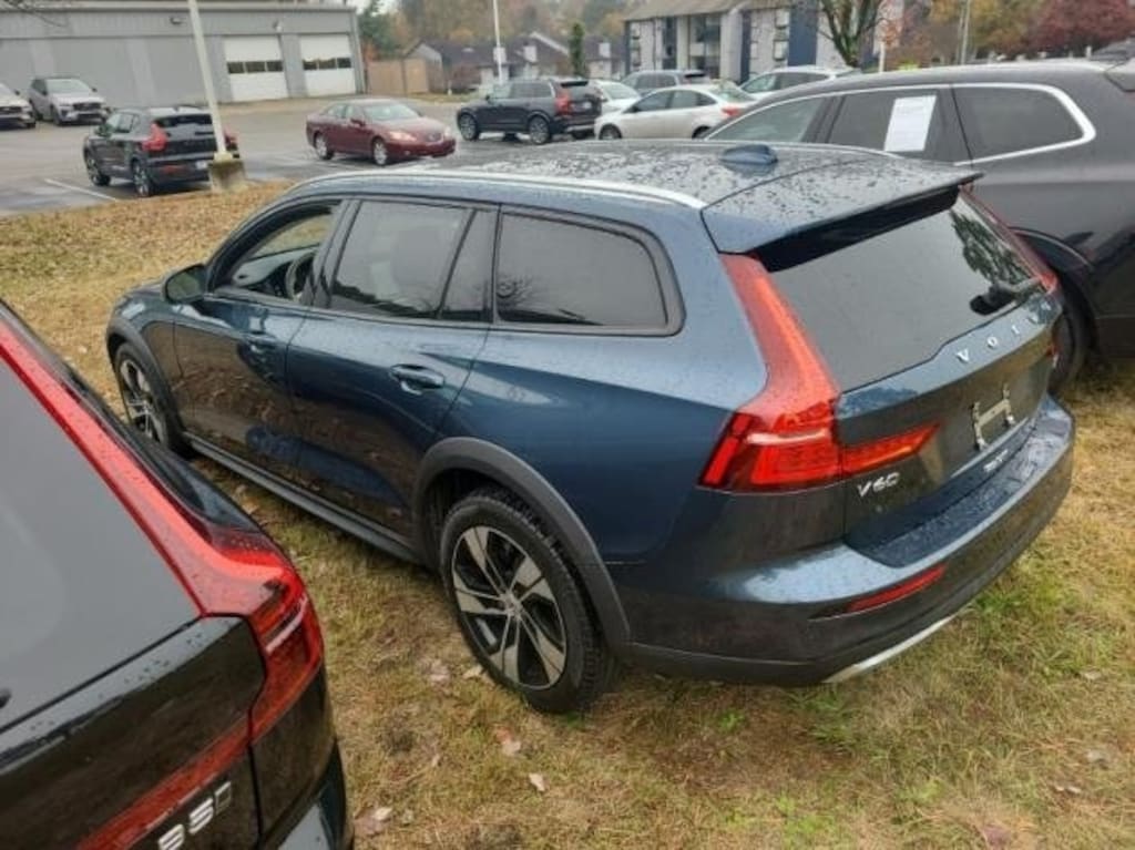 Used 2025 Volvo V60 Cross Country B5 Plus Wagon