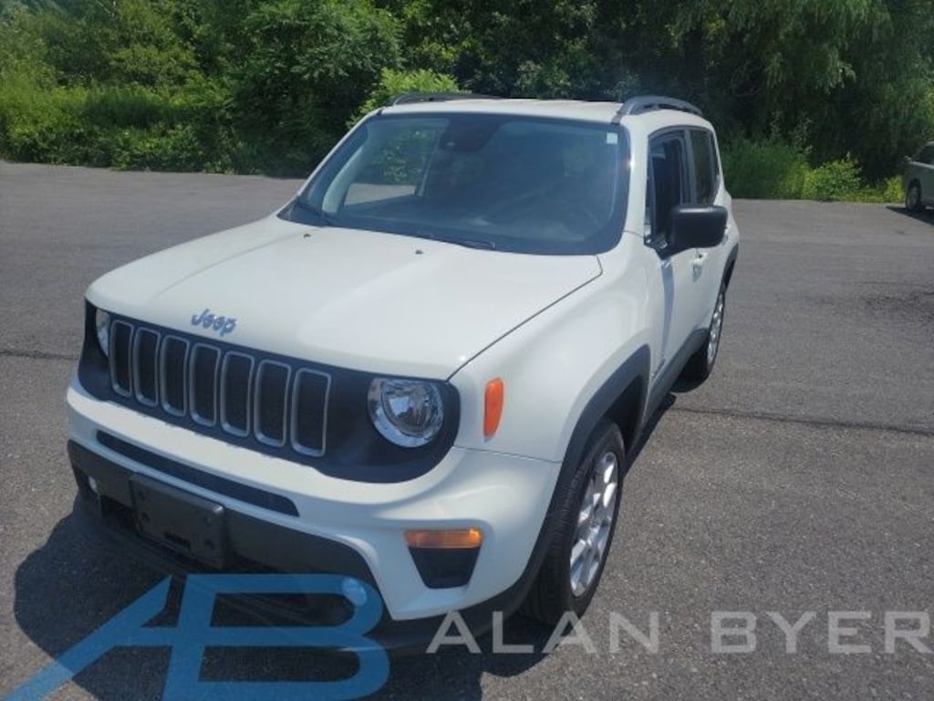 Used 2023 Jeep Renegade Latitude SUV