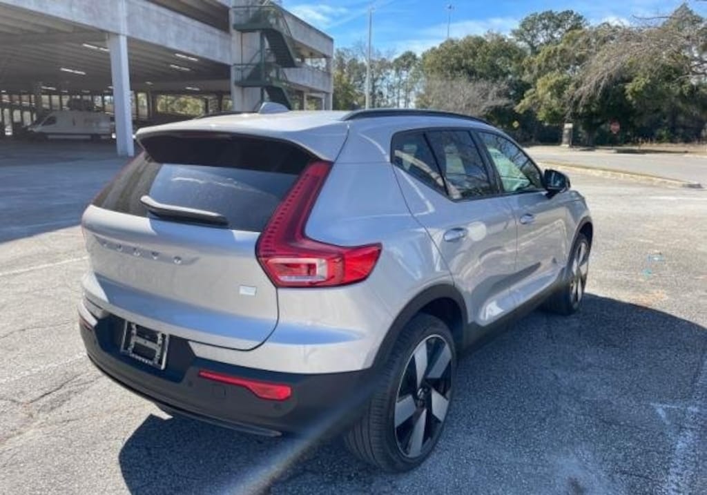Used 2023 Volvo XC40 Recharge Pure Electric Ultimate SUV