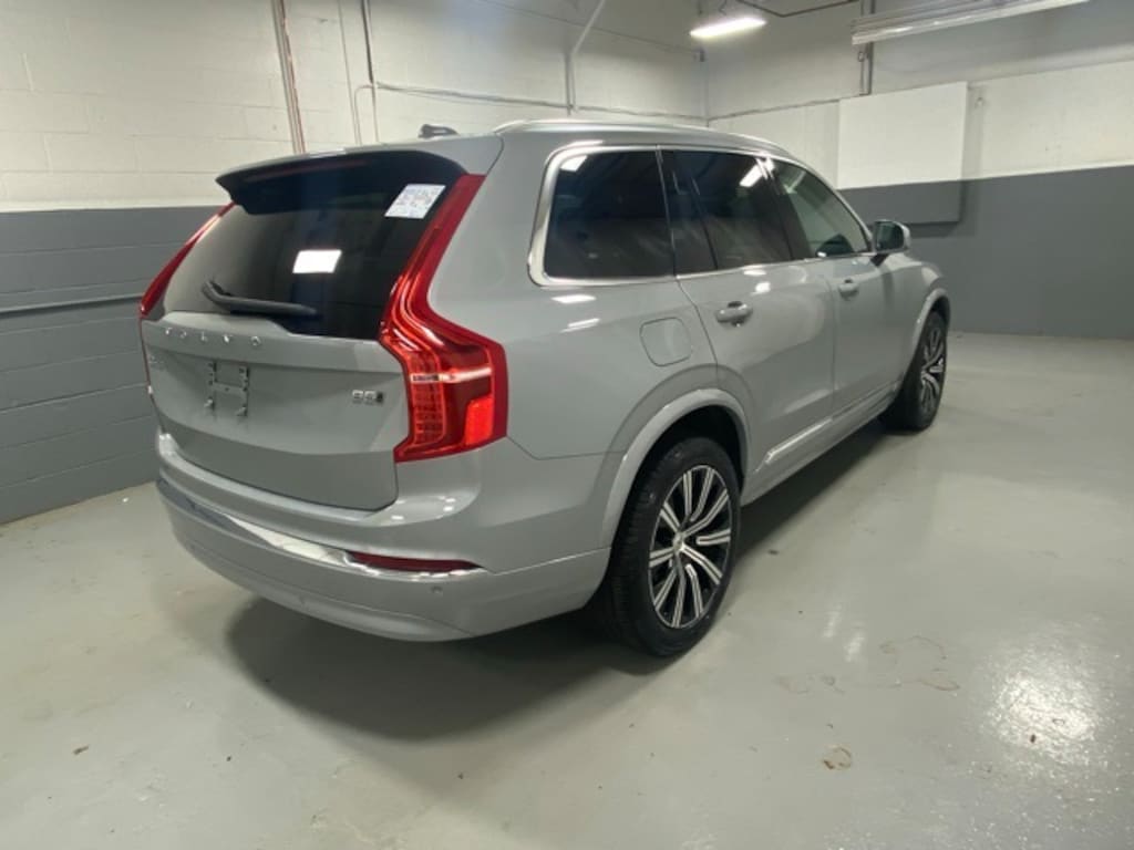 Used 2025 Volvo XC90 B5 Core SUV