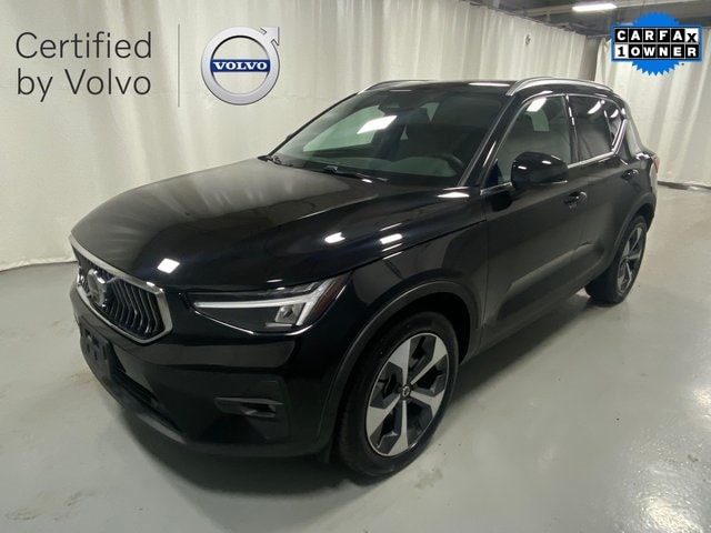 2025 Volvo XC40 Plus