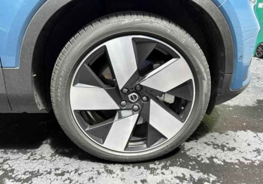 Certified 2023 Volvo C40 Recharge Pure Electric Twin Plus SUV