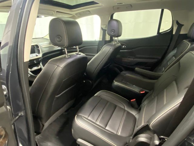 2022 GMC Acadia Denali - Photo 12