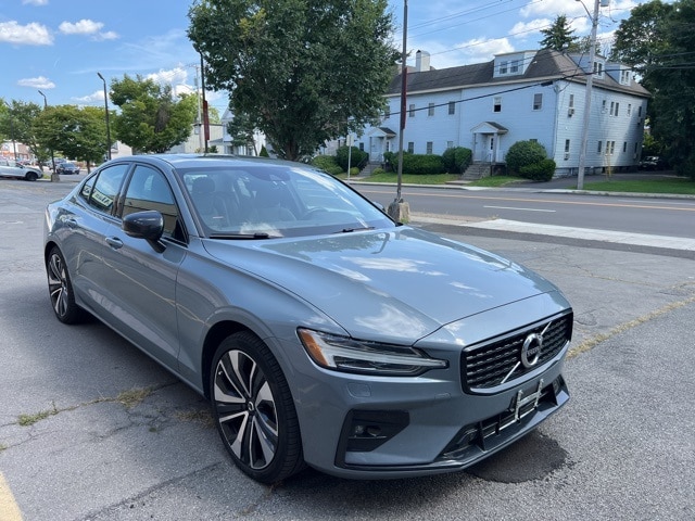 Used 2022 Volvo S60 Momentum with VIN 7JRL12TZ1NG153874 for sale in Syracuse, NY