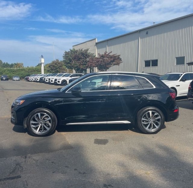 Used 2021 Audi Q5 Premium Plus with VIN WA1BAAFY4M2066239 for sale in Syracuse, NY