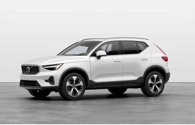 2025 Volvo XC40 Plus photo 4