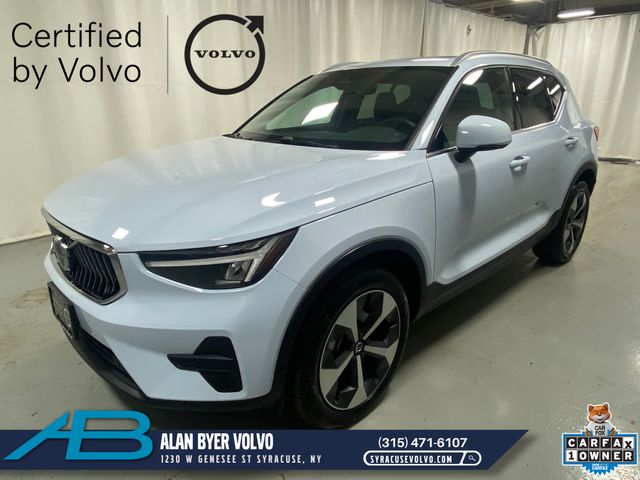 2025 Volvo XC40 B5 Core Bright AWD's photo