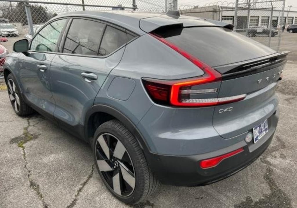 Used 2023 Volvo C40 Recharge Pure Electric Ultimate SUV