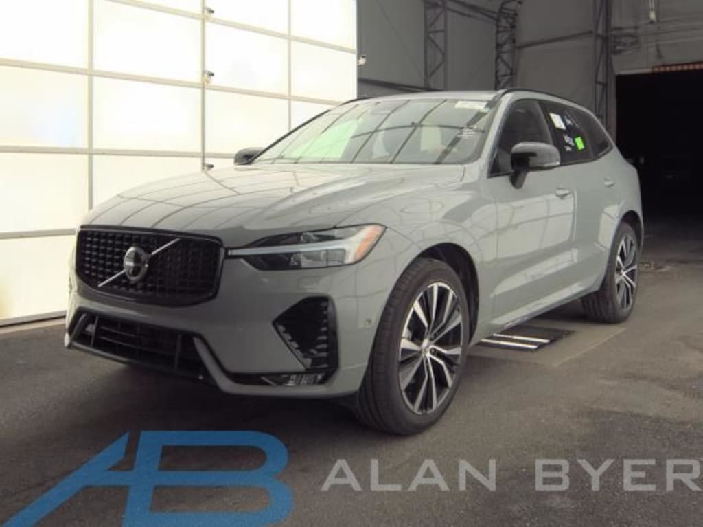 Certified 2025 Volvo XC60 B5 Plus SUV
