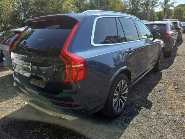 Used 2021 Volvo XC90 Momentum with VIN YV4102PK9M1724032 for sale in Syracuse, NY