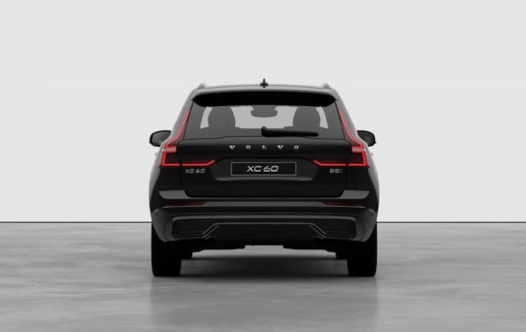 New 2026 Volvo XC60 B5 Plus SUV