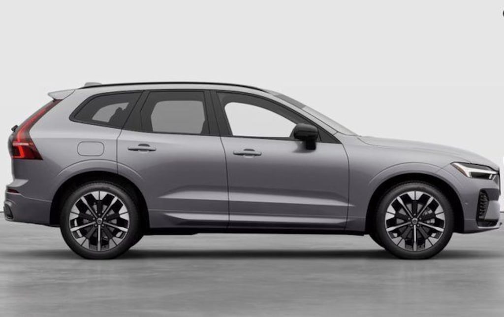 New 2026 Volvo XC60 B5 Plus SUV