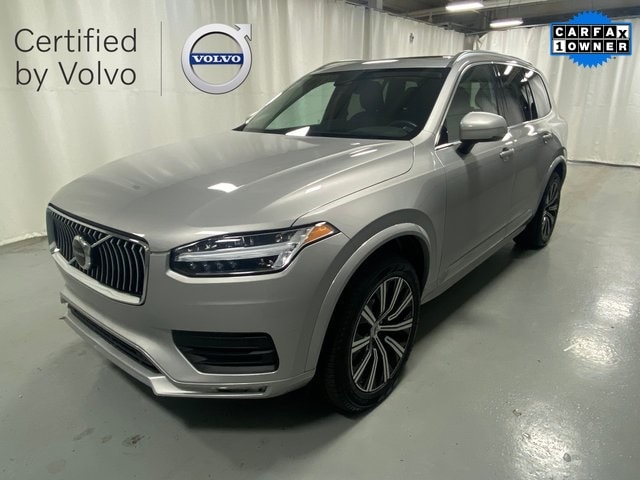 2023 Volvo XC90 Core's photo