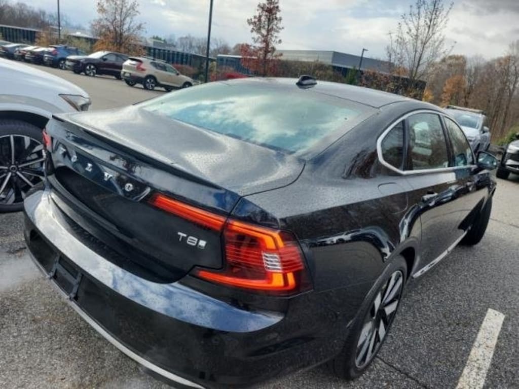 Used 2025 Volvo S90 Plug-In Hybrid T8 Plus Sedan
