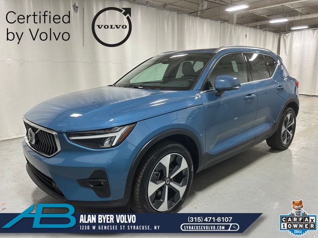 2025 Volvo XC40 B5 Plus Bright AWD's photo