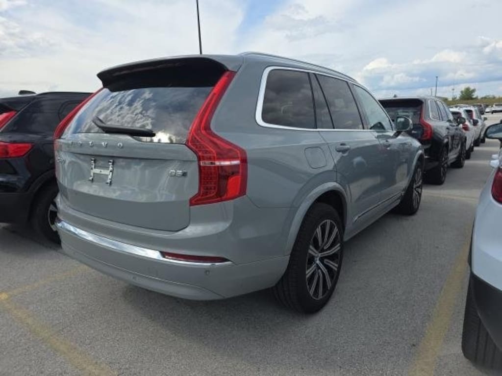 Certified 2025 Volvo XC90 B5 Core SUV