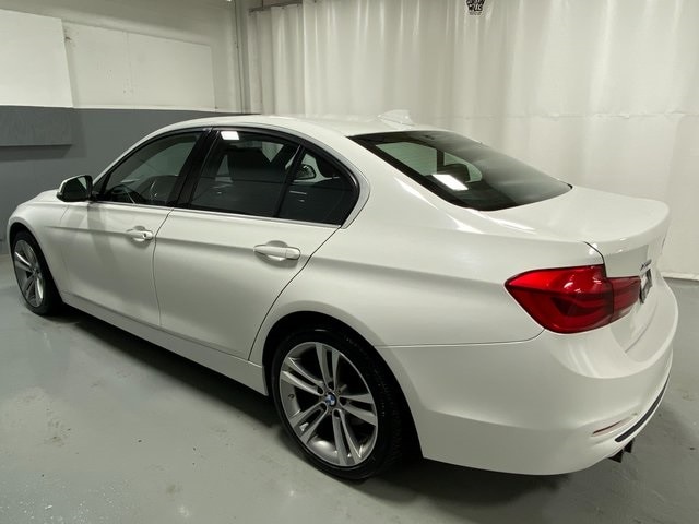 Used 2018 BMW 3 Series 330i with VIN WBA8D9C56JA608343 for sale in Syracuse, NY