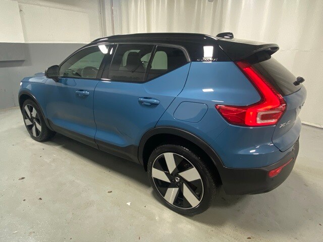 2023 Volvo XC40 Recharge Ultimate photo 2