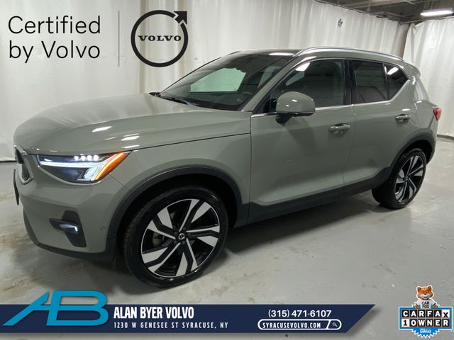 2024 Volvo XC40 B5 Plus Bright AWD's photo