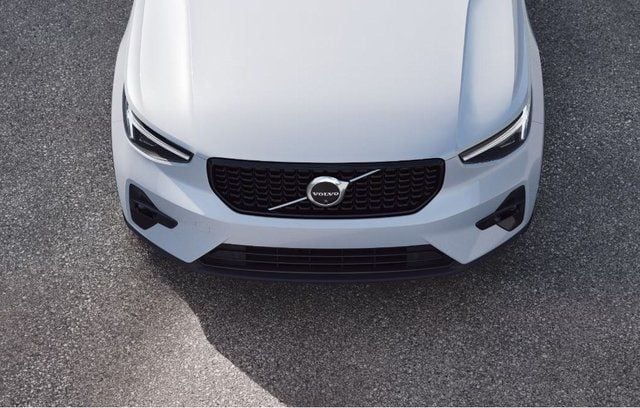 2025 Volvo XC40 Ultra - Photo 9