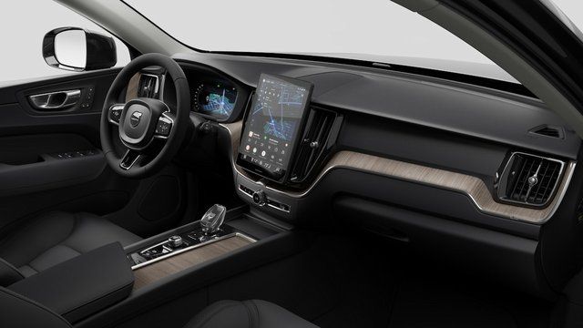 2026 Volvo XC60 Plus - Photo 7