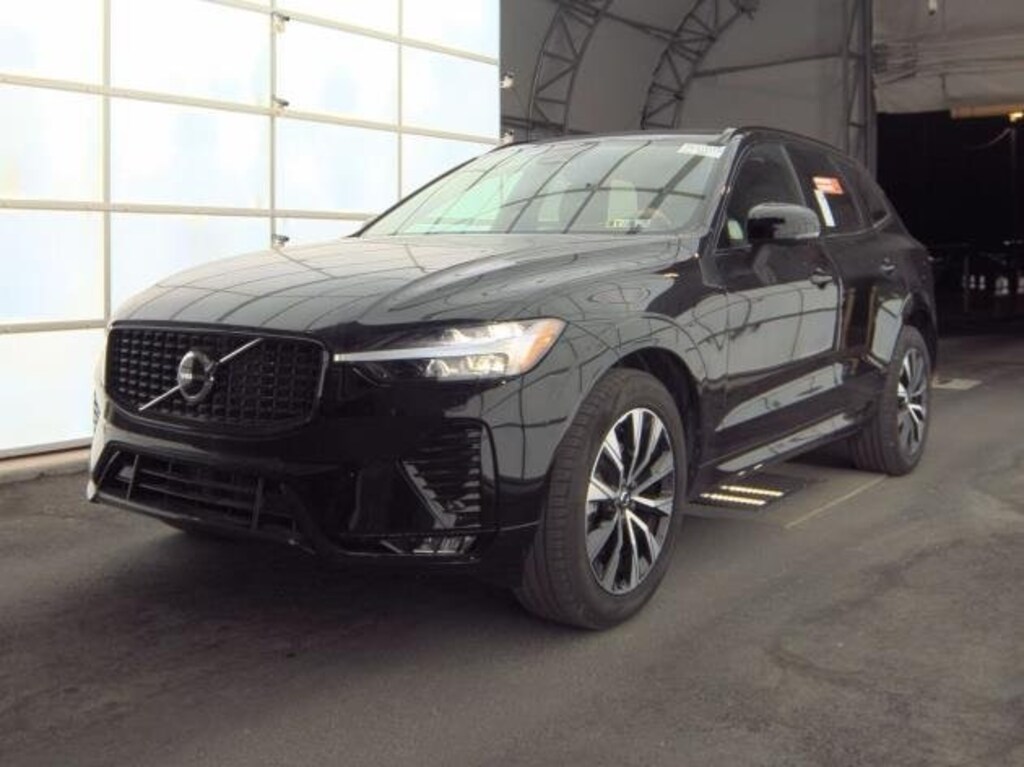 Used 2025 Volvo XC60 B5 Core SUV