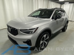 used 2025 Volvo XC40 B5 Plus Dark Theme SUV for sale in syracuse