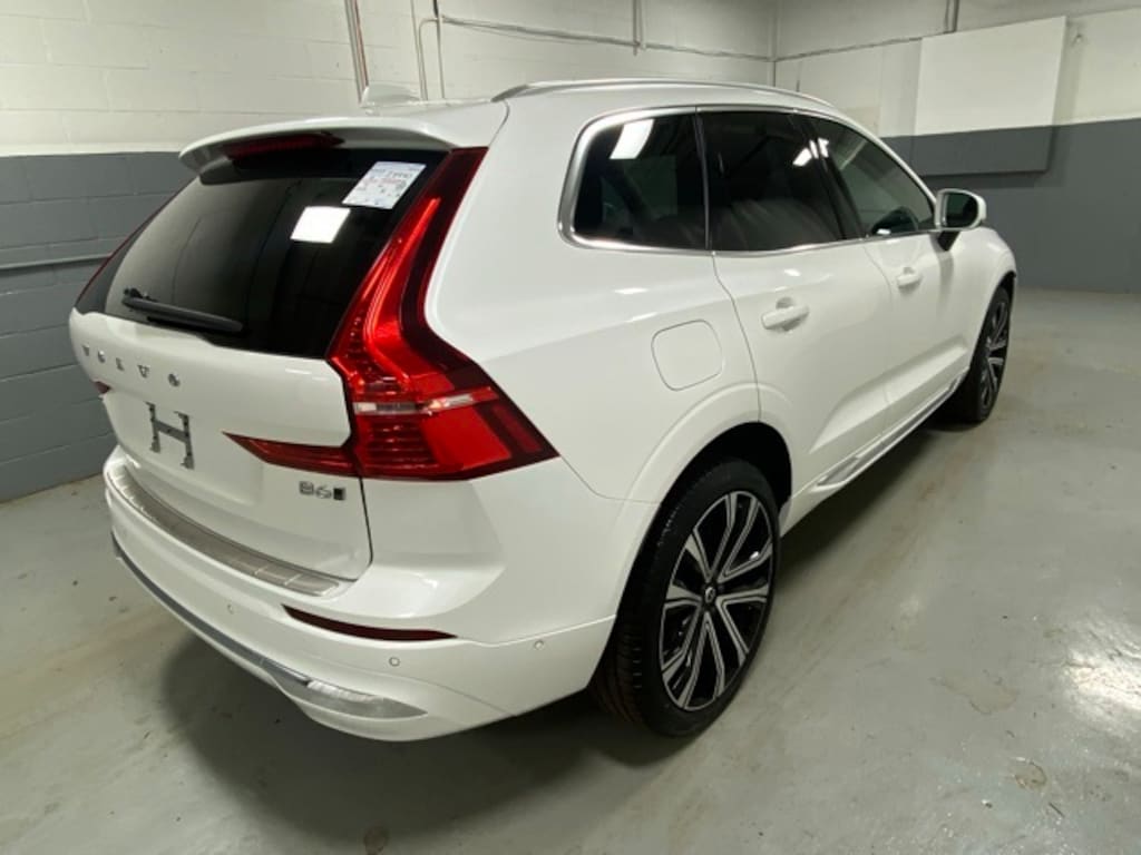Used 2023 Volvo XC60 B6 Ultimate Bright Theme SUV
