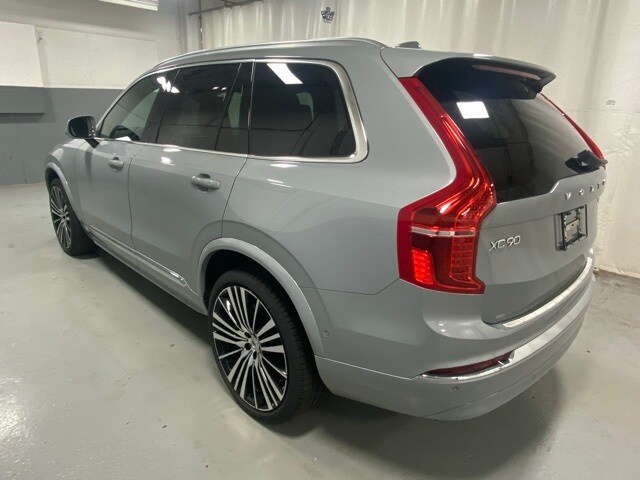 2024 Volvo XC90 Ultimate photo 2
