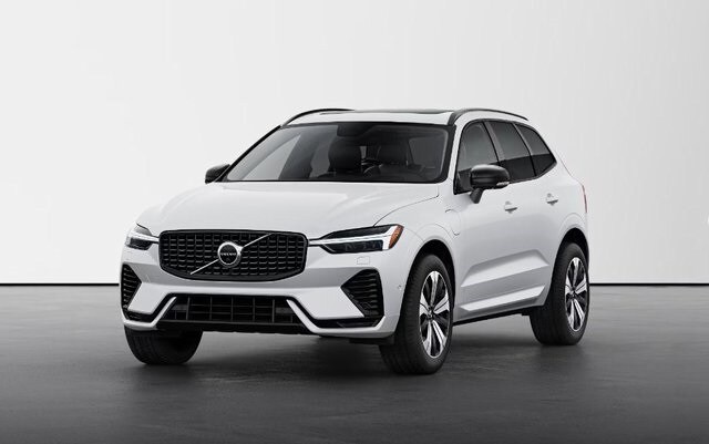 2025 Volvo XC60 T8 Plus photo 2